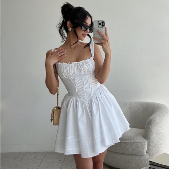 NEW House of CB Natassia Dress White Medium - Picture 12 of 17